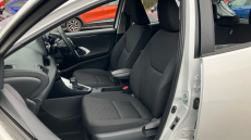 Toyota Yaris 1.5 Hybrid Icon 5dr CVT Hybrid Hatchback